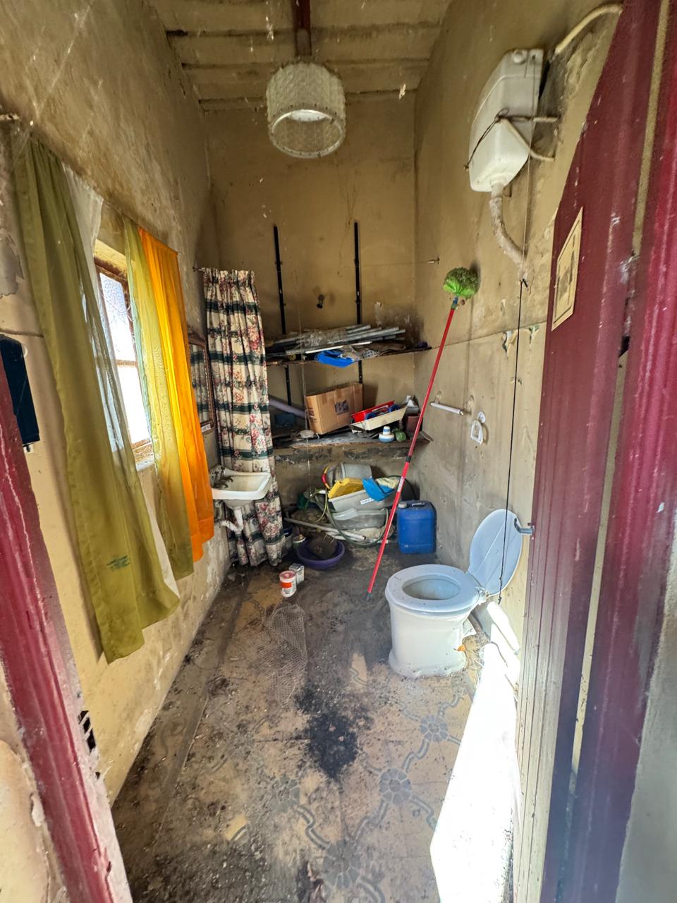 SUIPACHA 6 A Reciclar – Casa 2 Dorm. – Lobos Centro