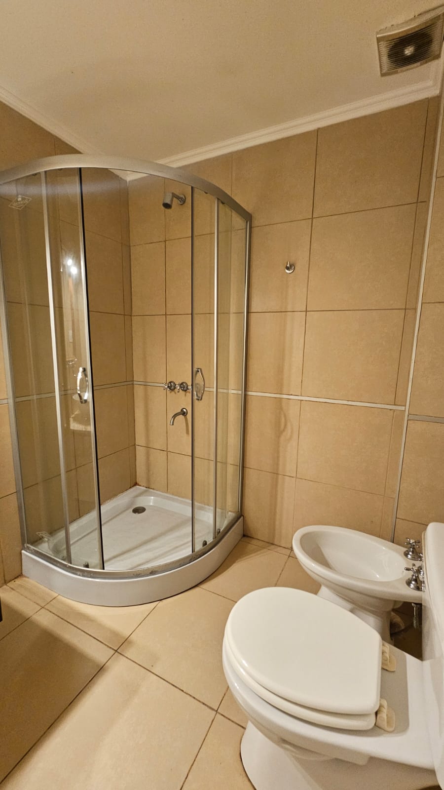 Alquiler Planta Baja – 2 Dorm. – Lobos