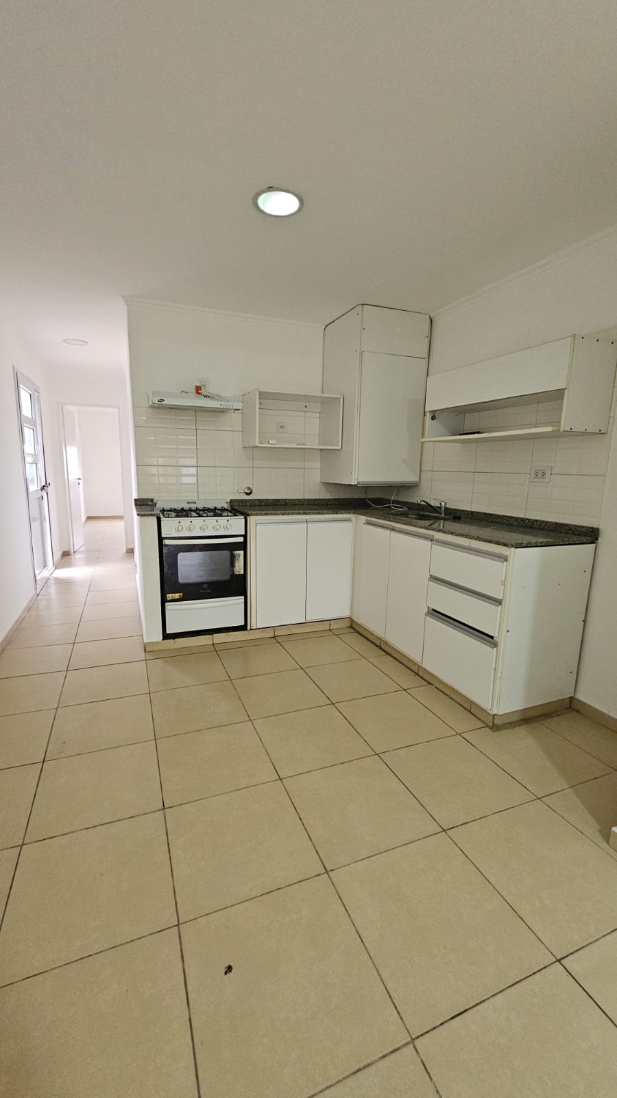 Alquiler Planta Alta – 1 Dorm. – Lobos