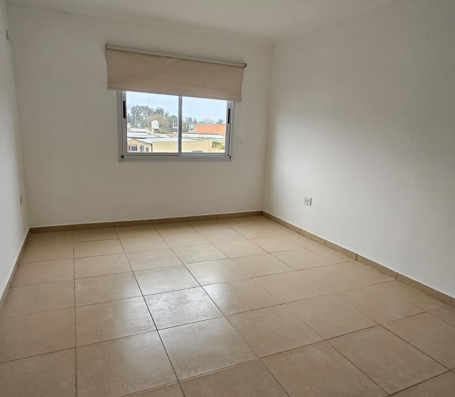 Alquiler Planta Alta – 1 Dorm. – Lobos
