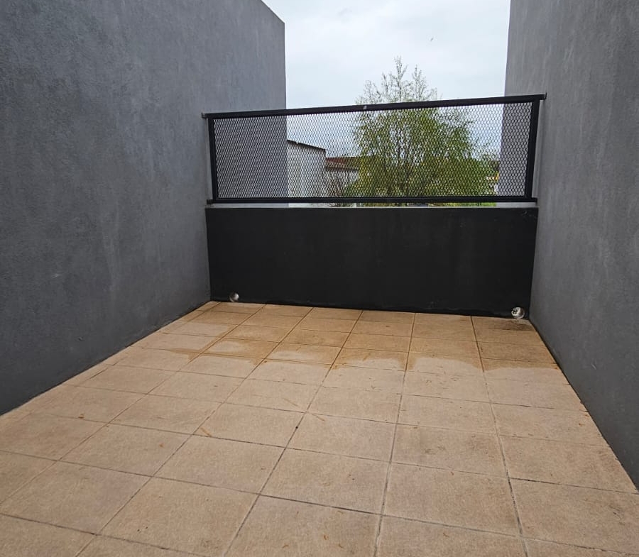 Alquiler Planta Alta – 1 Dorm. – Lobos