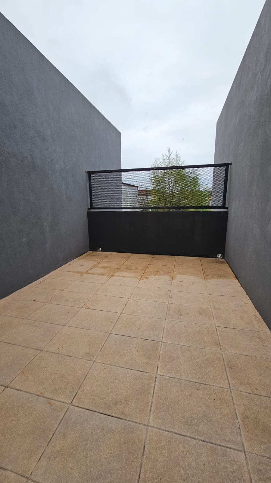 Alquiler Planta Alta – 1 Dorm. – Lobos