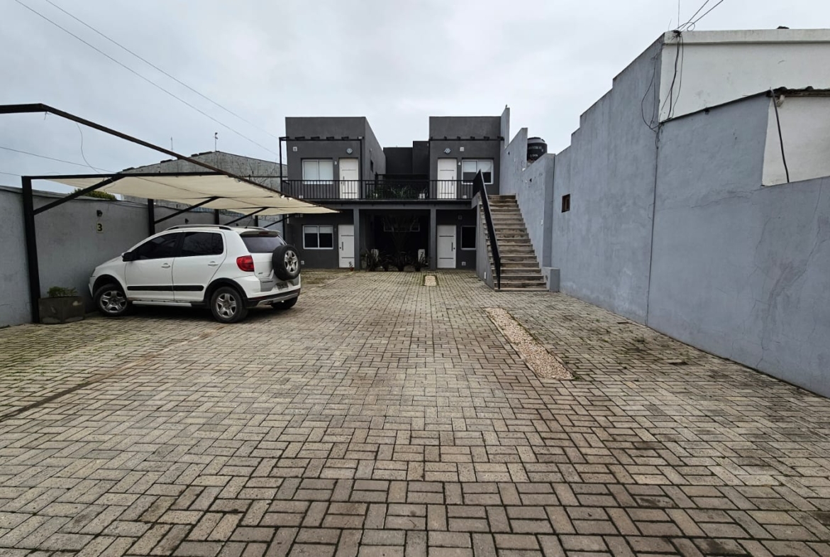 Alquiler Planta Alta – 1 Dorm. – Lobos