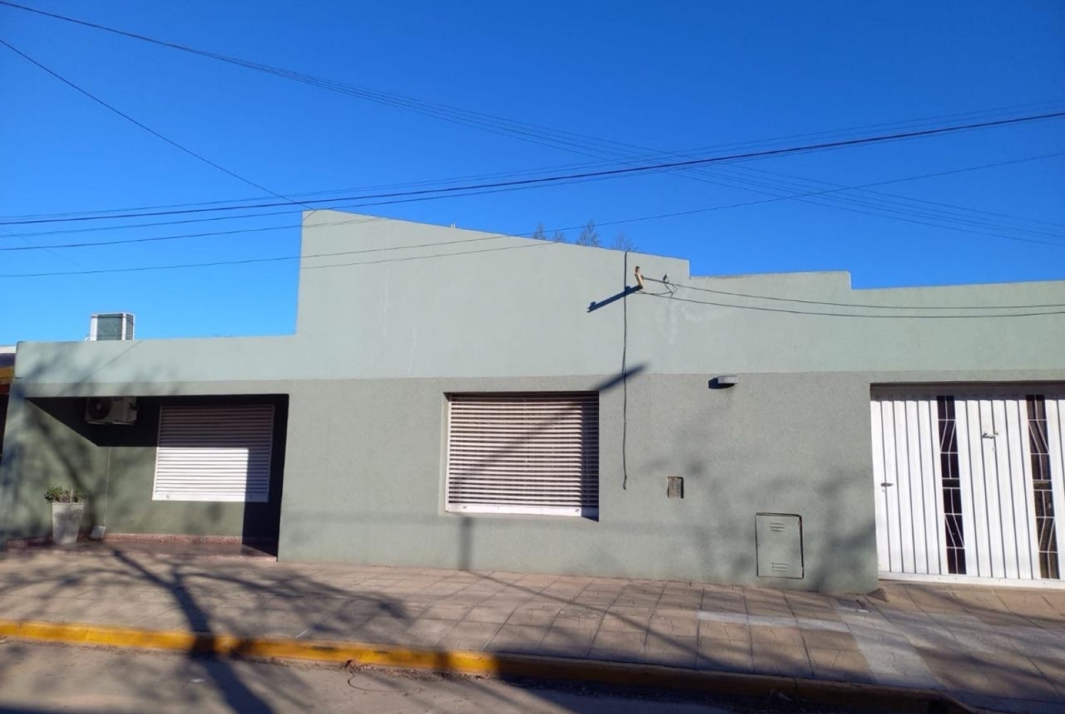 Casa 3 Dorm. 2 Baños – Lobos