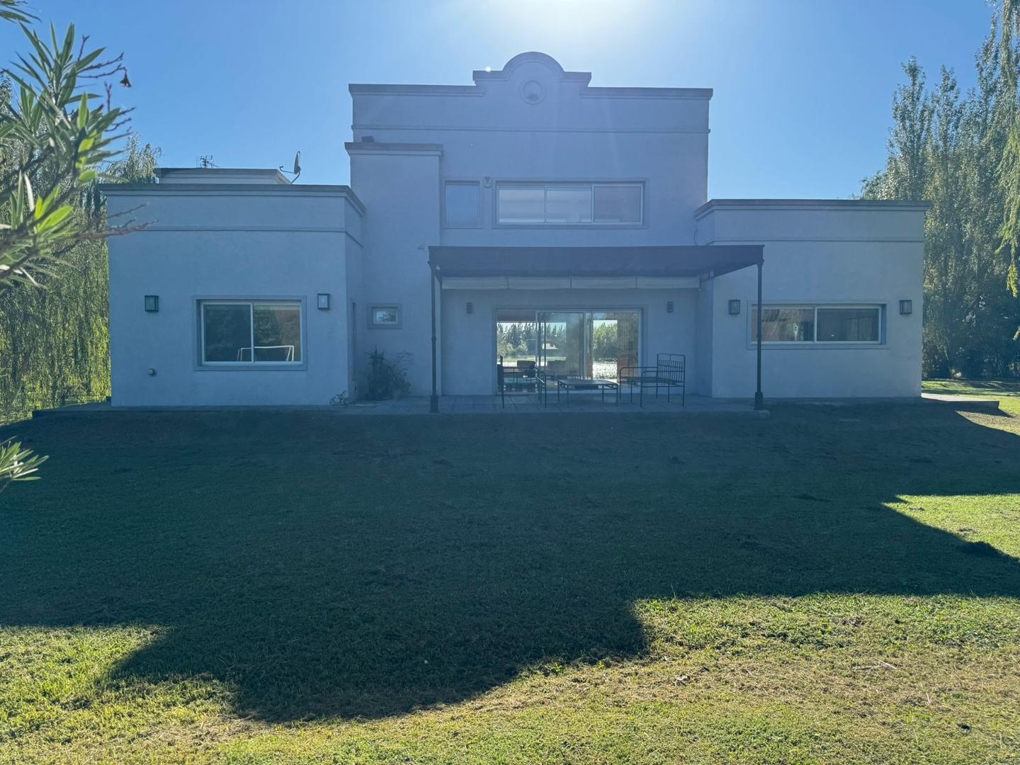 Chacra 2 Dorm. – 3 Baños – Barrio Cerrado Chacras de Uribelarrea