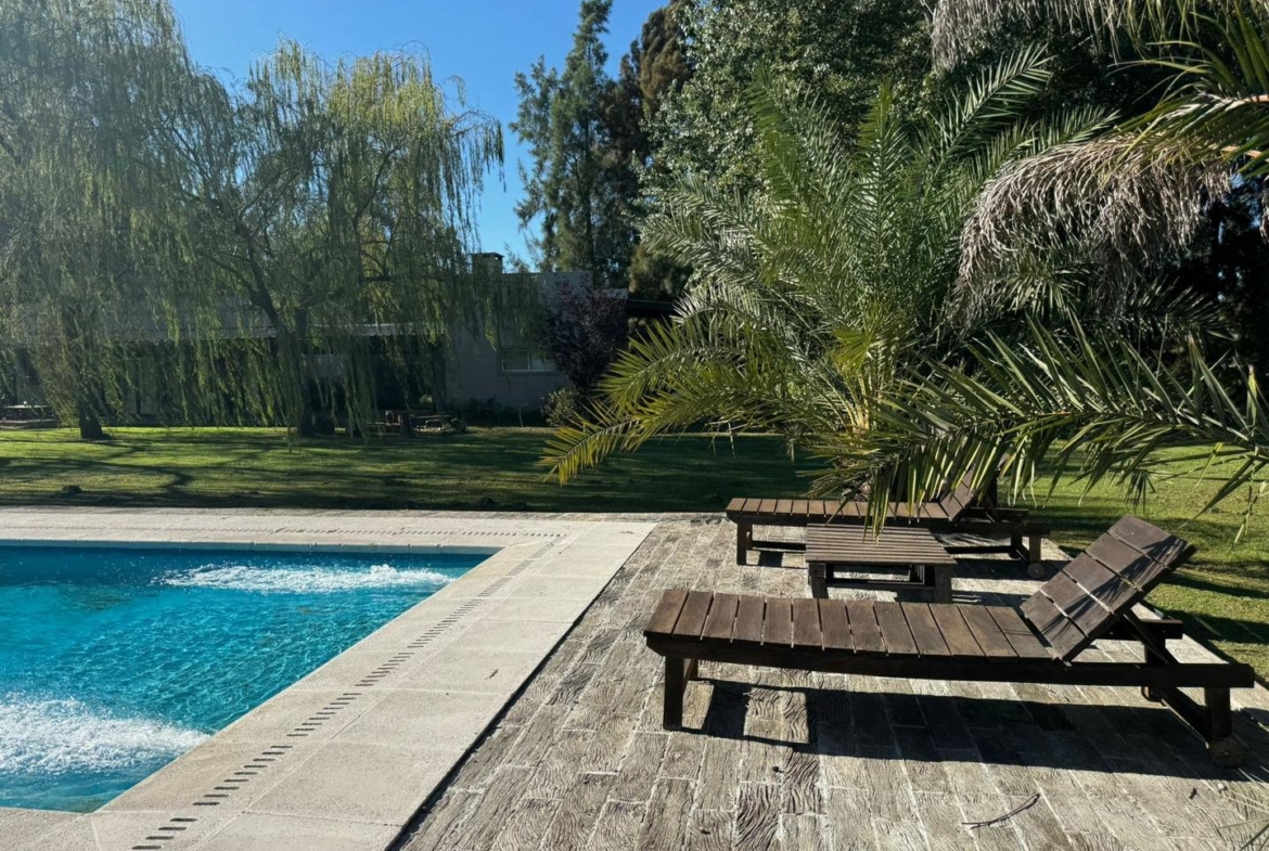 Chacra 2 Dorm. – 3 Baños – Barrio Cerrado Chacras de Uribelarrea