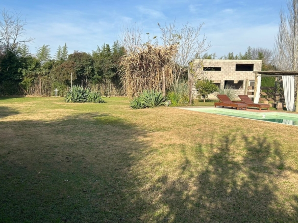 Casa 3 Dorm. 2 Baños – B° Vinelli – Lobos