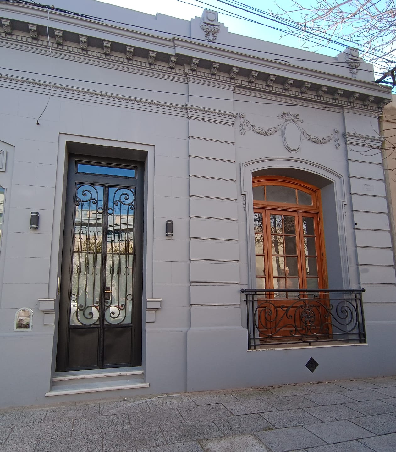 Oficina Centrica – Lobos