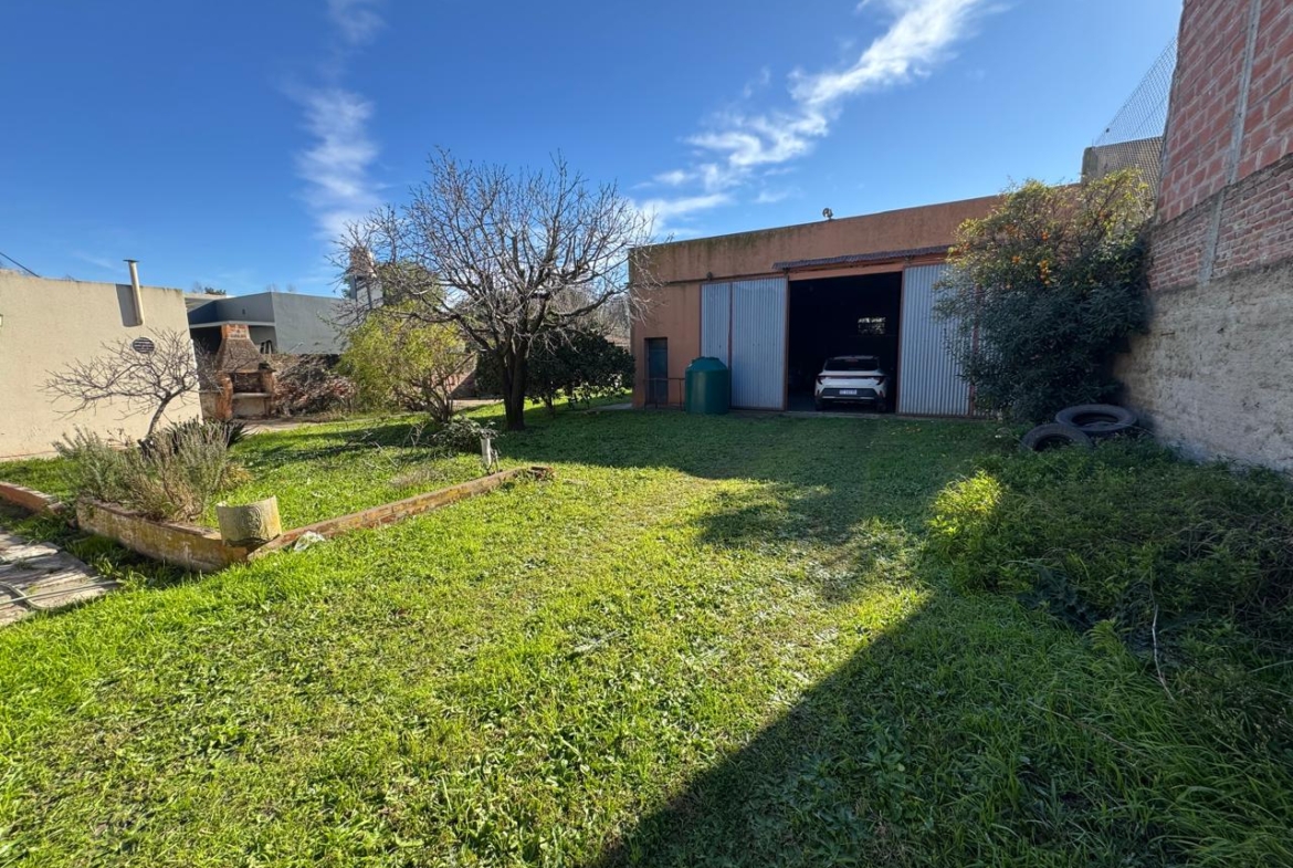 CASA – DEPENDENCIA – GALPON – LOBOS
