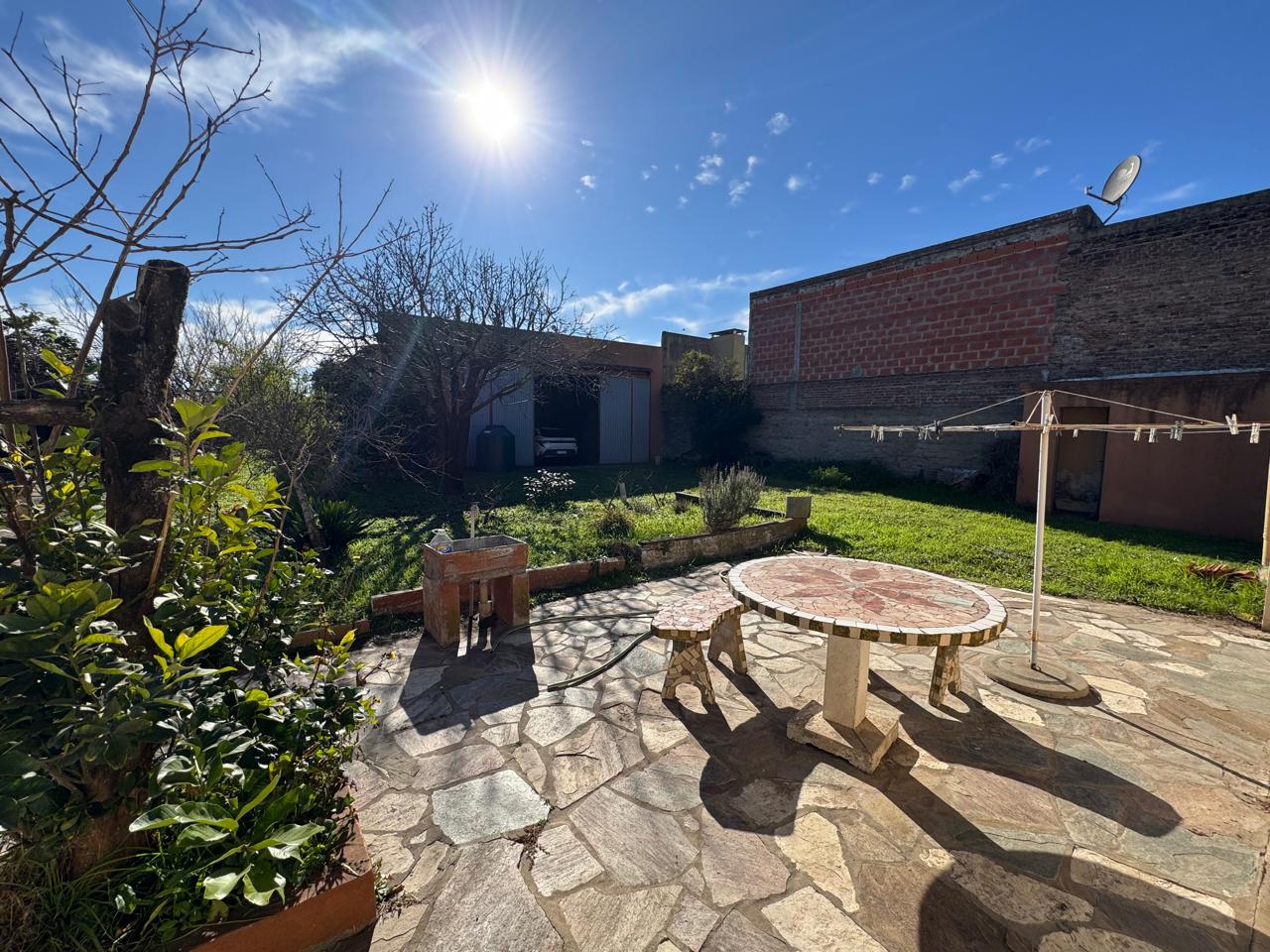 CASA – DEPENDENCIA – GALPON – LOBOS