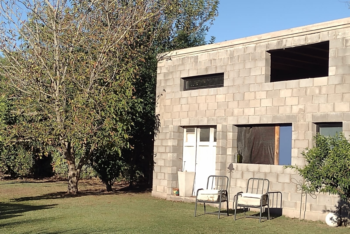 Casa 3 Dorm. 2 Baños – B° Vinelli – Lobos