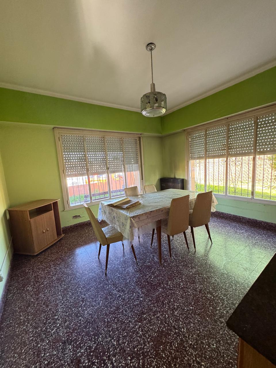 CASA – DEPENDENCIA – GALPON – LOBOS