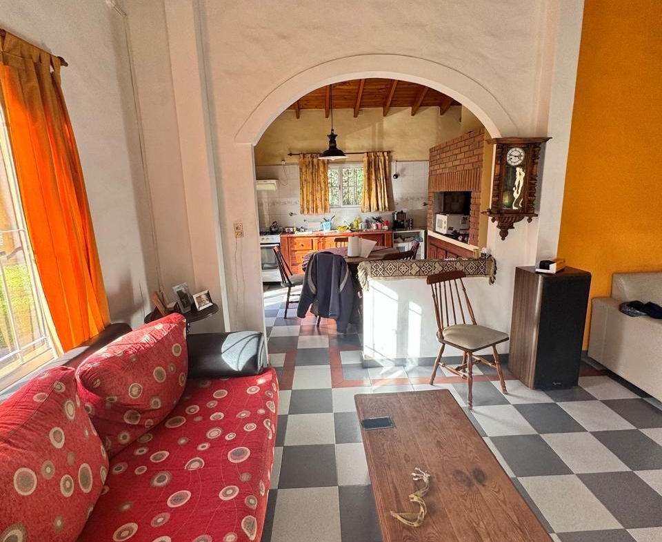 Casa 3 Dorm. 2 Baños – B° Vinelli – Lobos