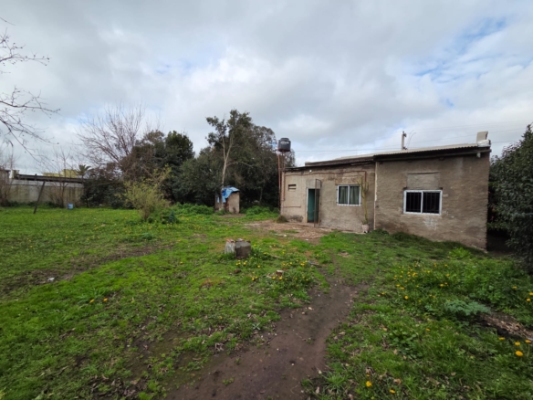 A refaccionar – Casa 2 Dorm. 1 Baño – Emp. Lobos