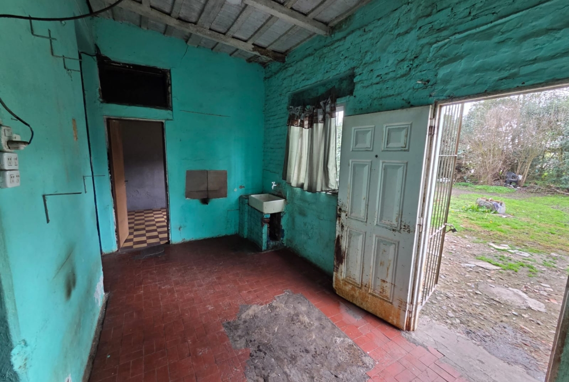 A refaccionar – Casa 2 Dorm. 1 Baño – Emp. Lobos
