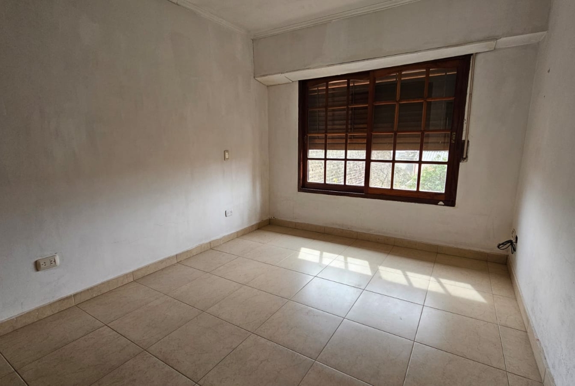 Alquiler Planta Alta – 2 Dorm. – Lobos