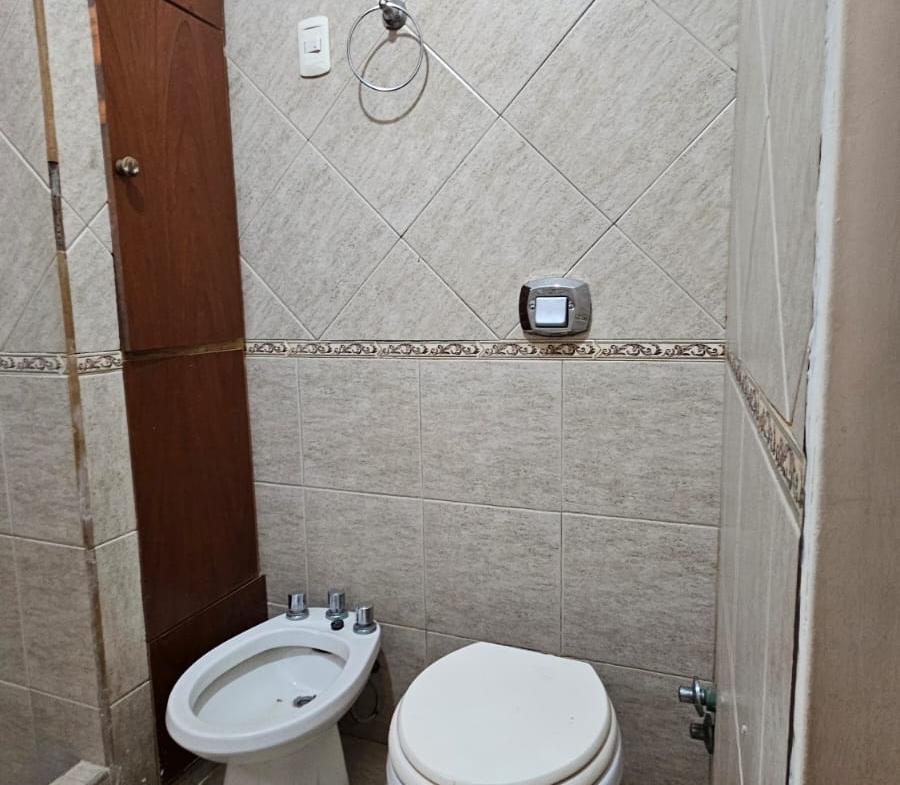 Alquiler Planta Alta – 2 Dorm. – Lobos