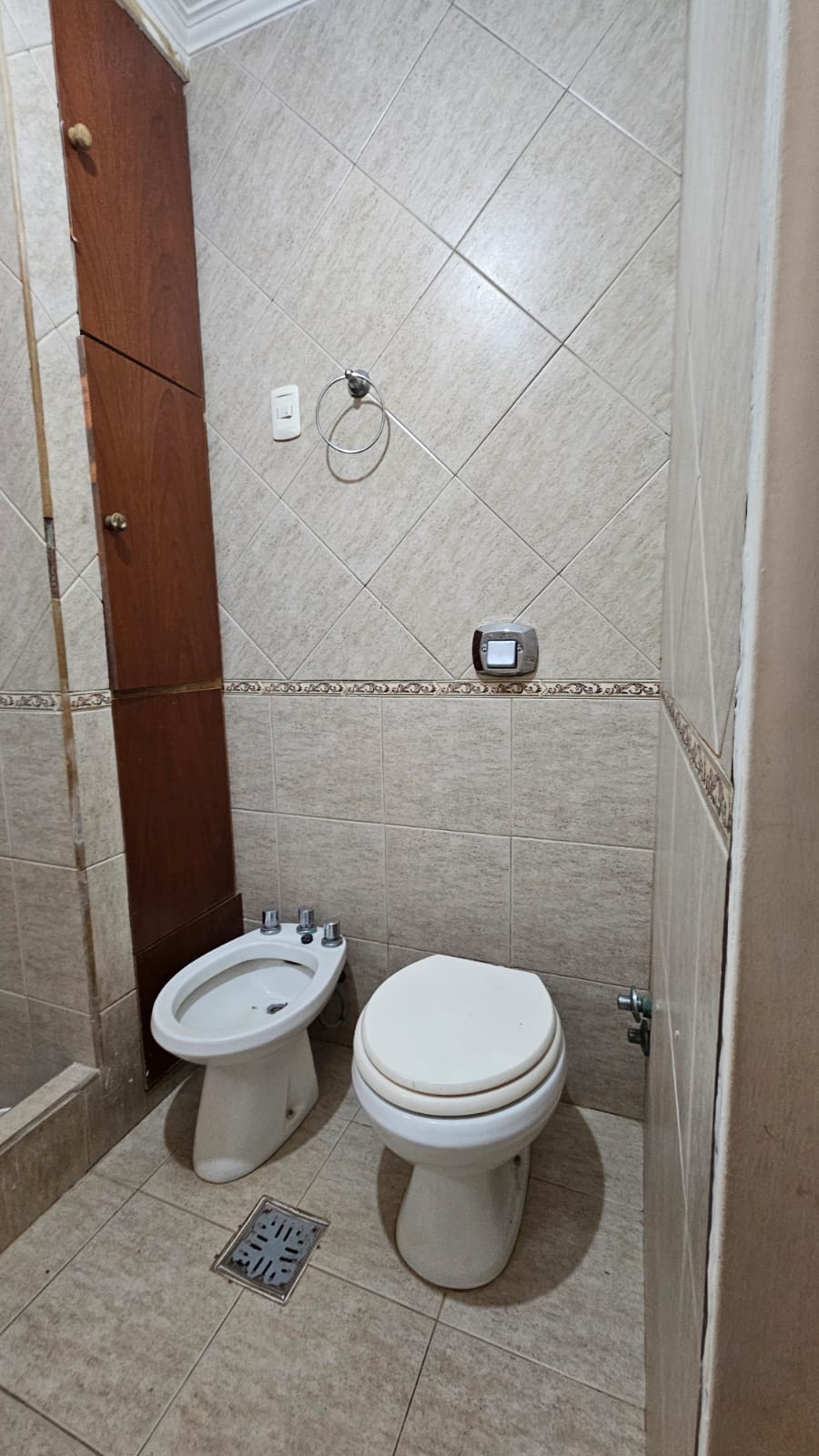 ALQ 2 Alquiler Planta Alta – 2 Dorm. – Lobos