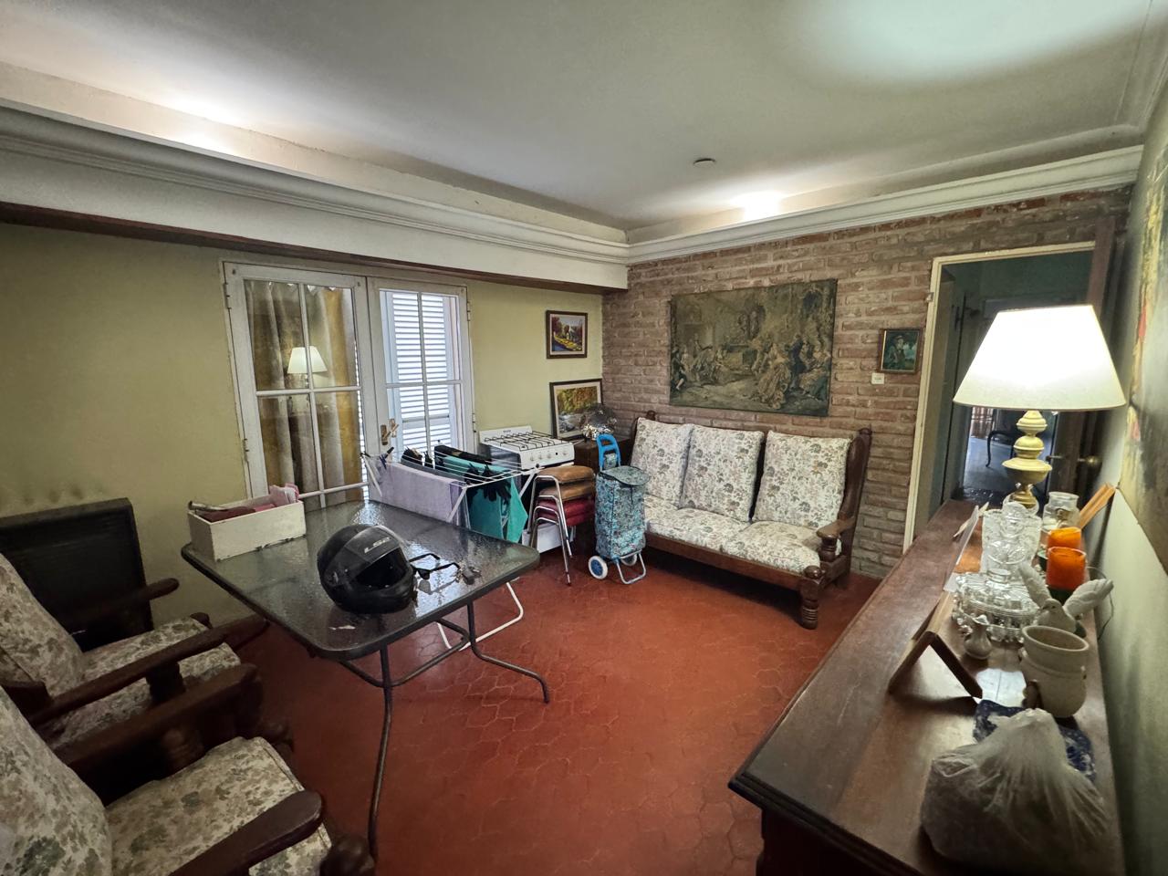 Casa 2 Dorm. Cochera – Patio – Lobos