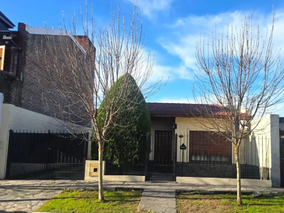 Casa 2 Dorm. 1 Baño – Cañuelas
