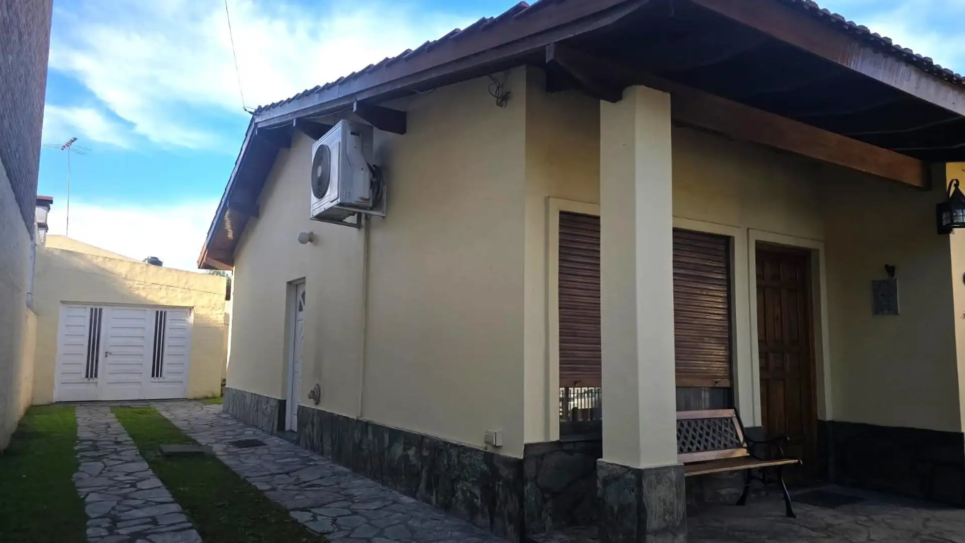 CANUELAS 2 Casa 2 Dorm. 1 Baño – Cañuelas