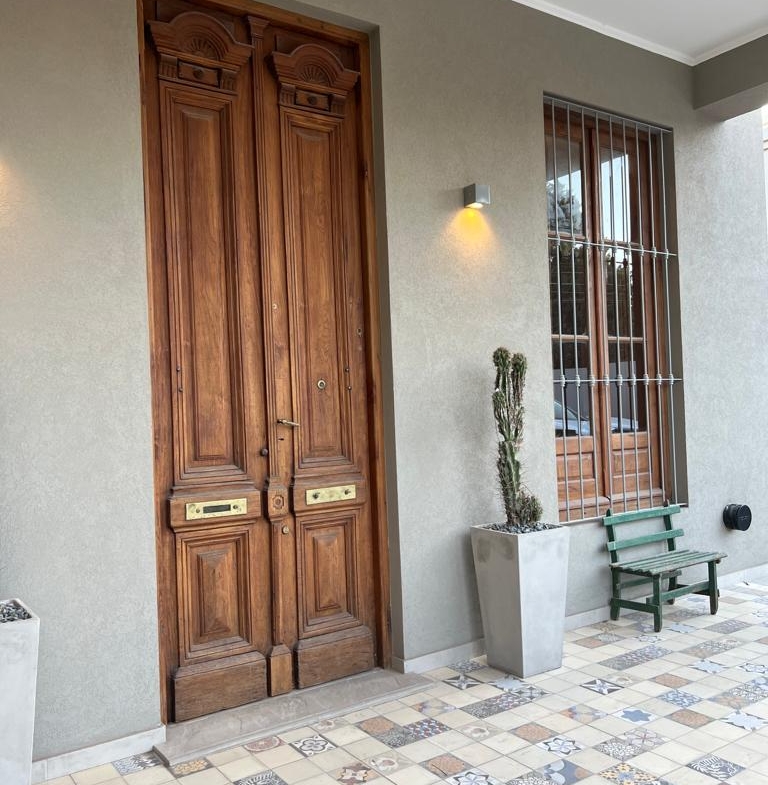 Venta Exclusiva – Casa 3 Dorm. – Zona Parque Municipal