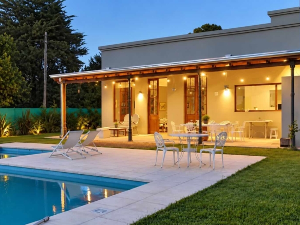 Venta Exclusiva – Casa 3 Dorm. – Zona Parque Municipal